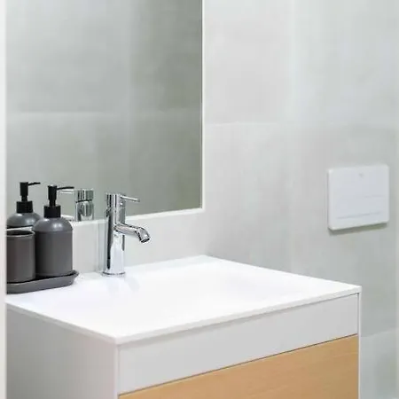 Pardal 2b - Penthouse In Alcantara - Parking Nearby * Lisboa